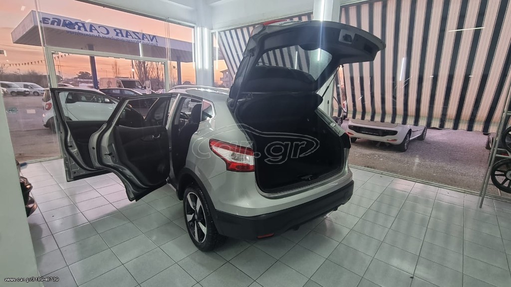 NISSAN QASHQAI 2015