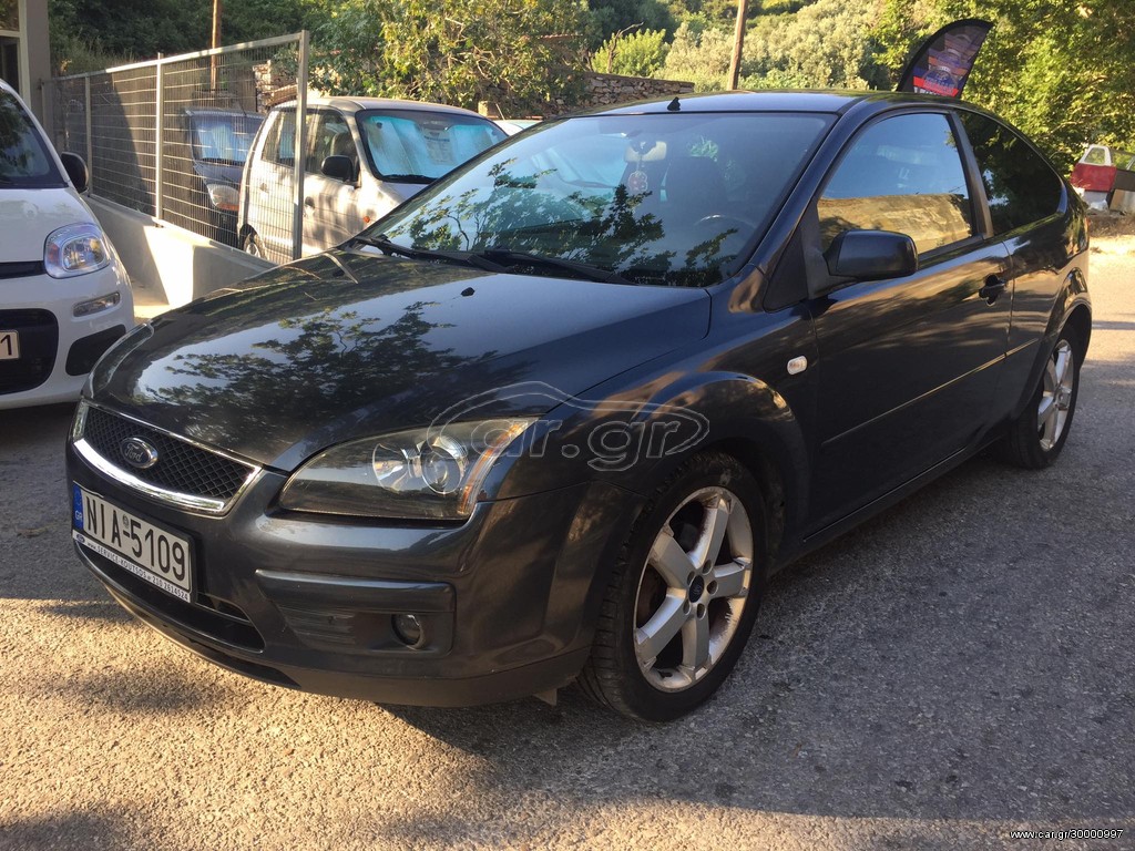 FORD FOCUS 2007 3 990 EUR