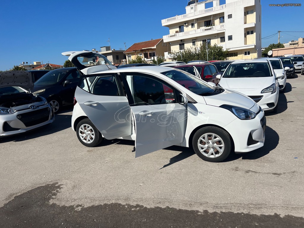 HYUNDAI i10 2017