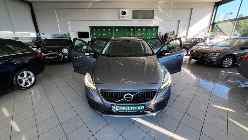 VOLVO V40 CROSS COUNTRY 2016