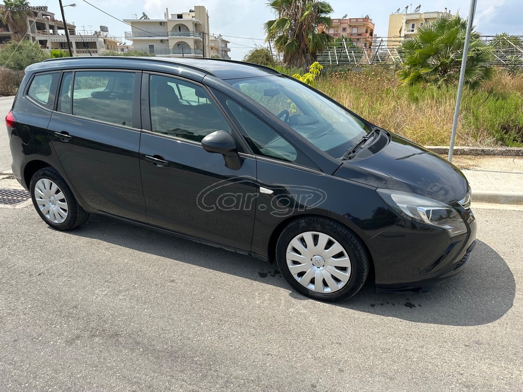 OPEL ZAFIRA 2015