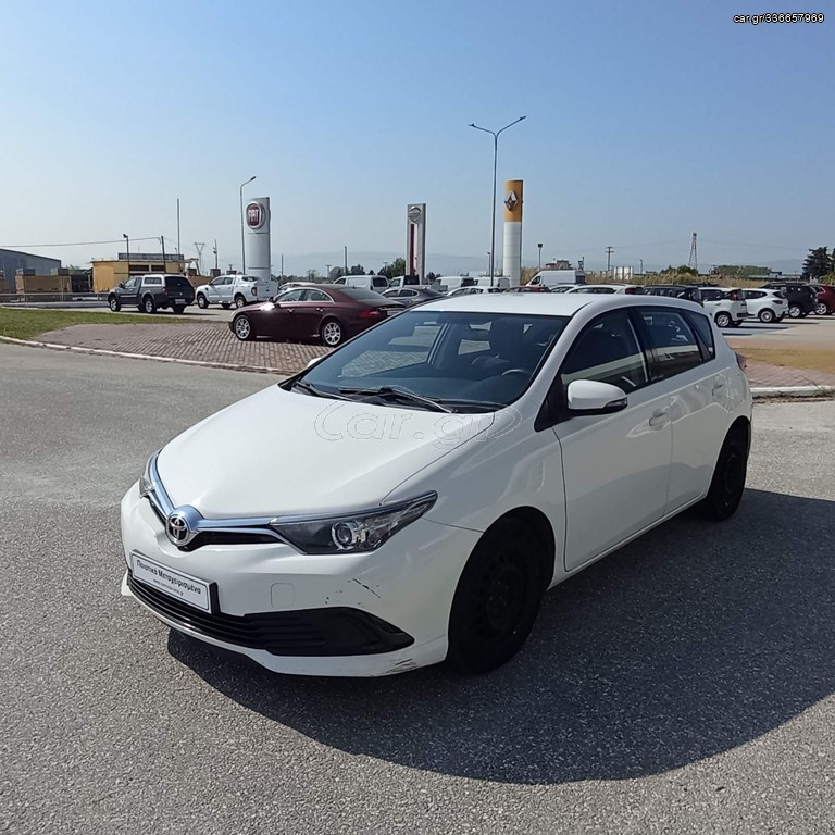 TOYOTA AURIS 2018