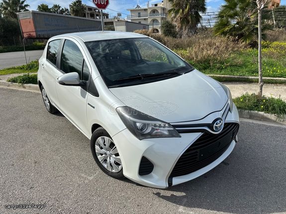 TOYOTA YARIS 2016