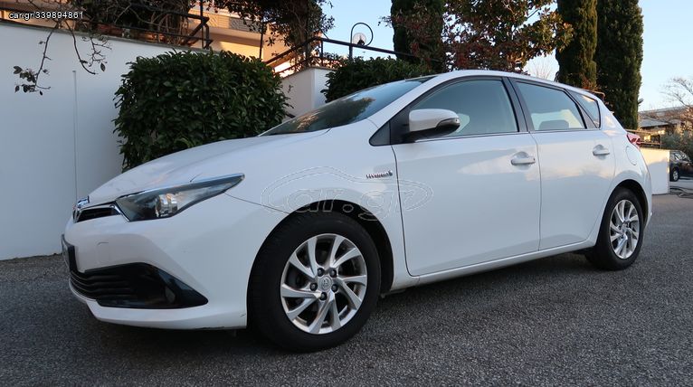 TOYOTA AURIS 2019