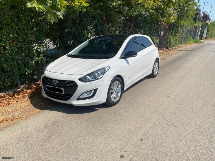 HYUNDAI i30 2015