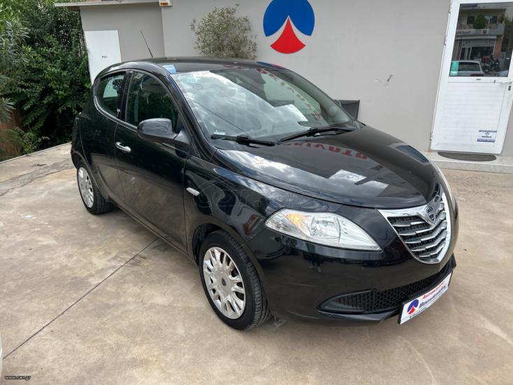 LANCIA YPSILON 2013