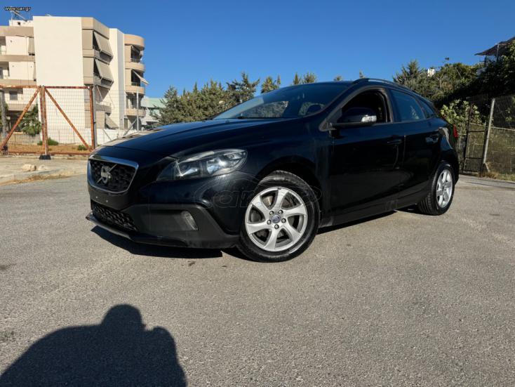 VOLVO V40 CROSS COUNTRY 2015