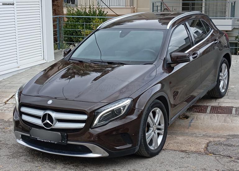 MERCEDES GLA 180 2016