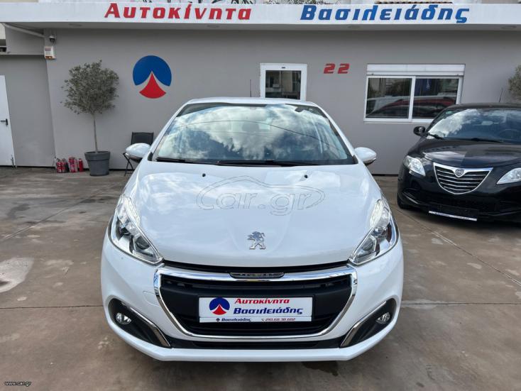 PEUGEOT 208 2019