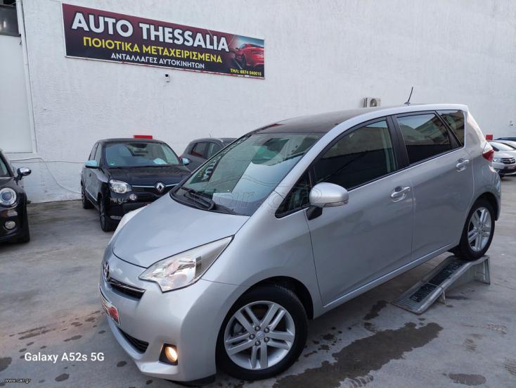 TOYOTA YARIS 2011