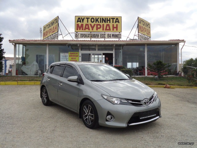 TOYOTA AURIS 2014