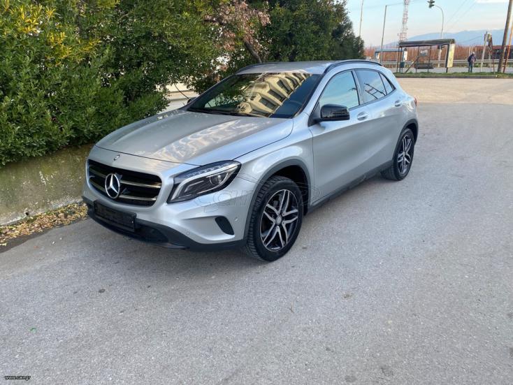 MERCEDES GLA 180 2016