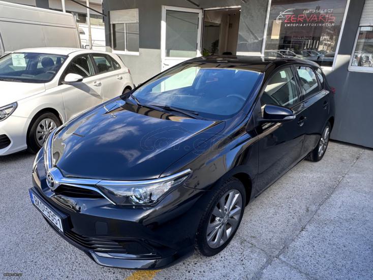 TOYOTA AURIS 2016