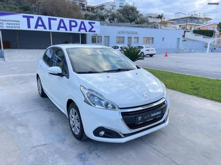 PEUGEOT 208 2019