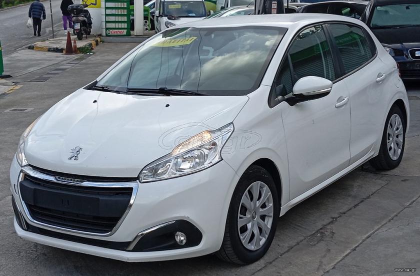 PEUGEOT 208 2018