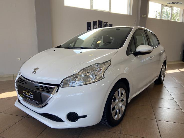 PEUGEOT 208 2013