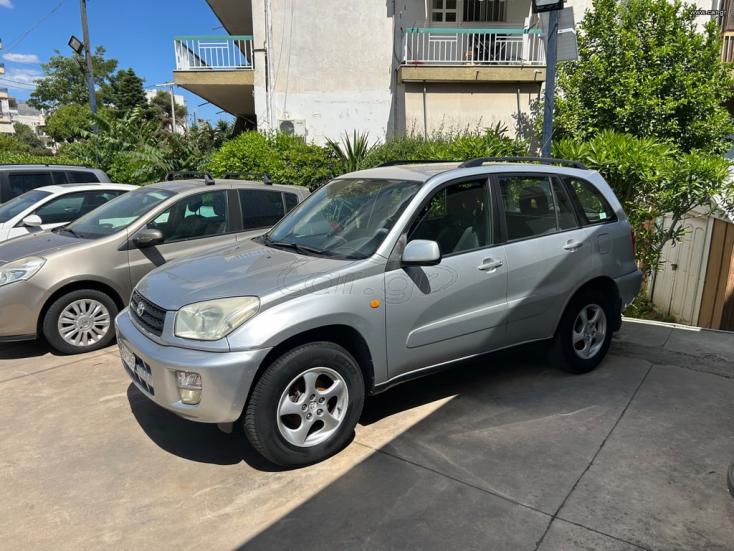 TOYOTA RAV4 2001