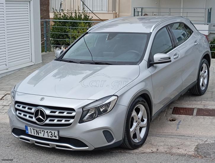 MERCEDES GLA 180 2017