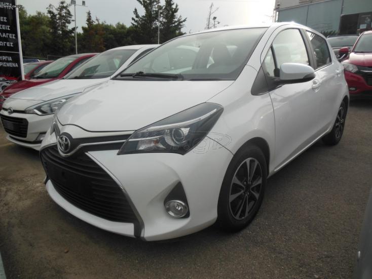 TOYOTA YARIS 2015