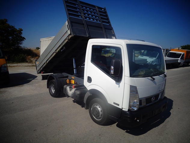 NISSAN CABSTAR 2017