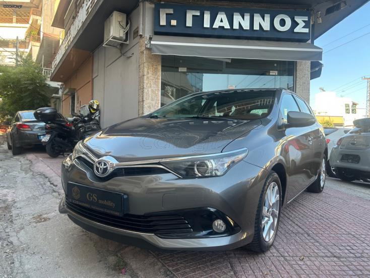 TOYOTA AURIS 2016