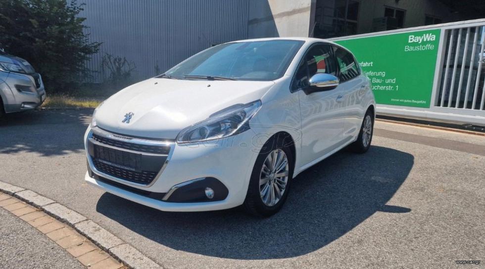 PEUGEOT 208 2019