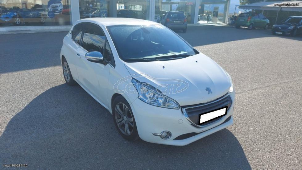 PEUGEOT 208 203