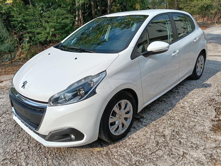 PEUGEOT 208 2019