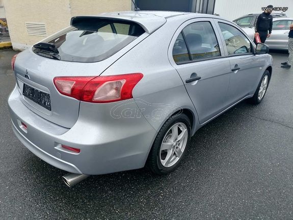 MITSUBISHI LANCER 2016