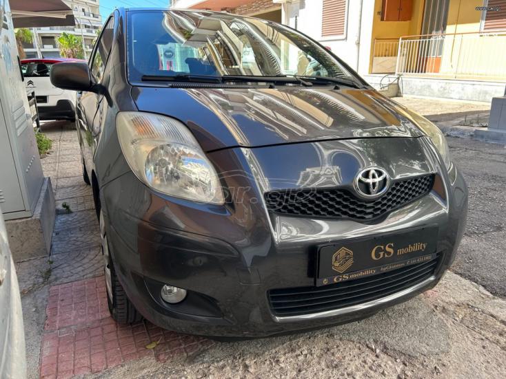 TOYOTA YARIS 2010