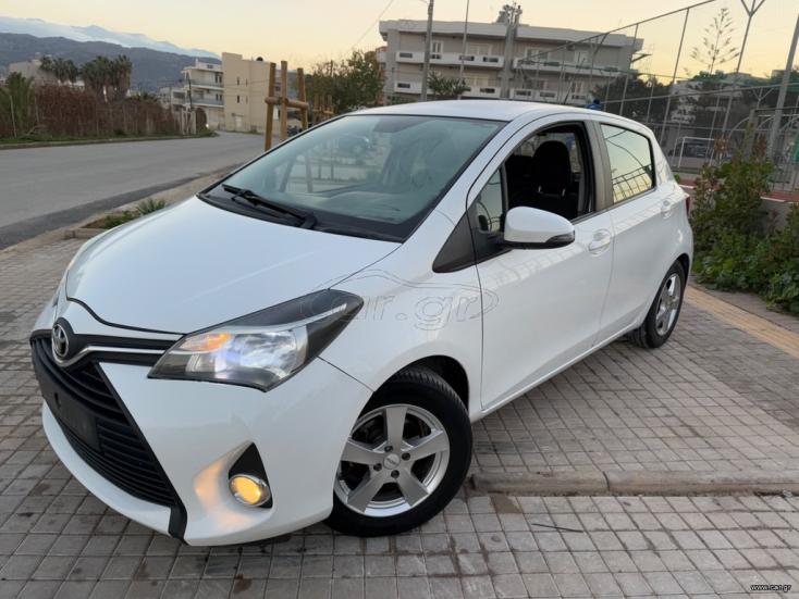 TOYOTA YARIS 2015